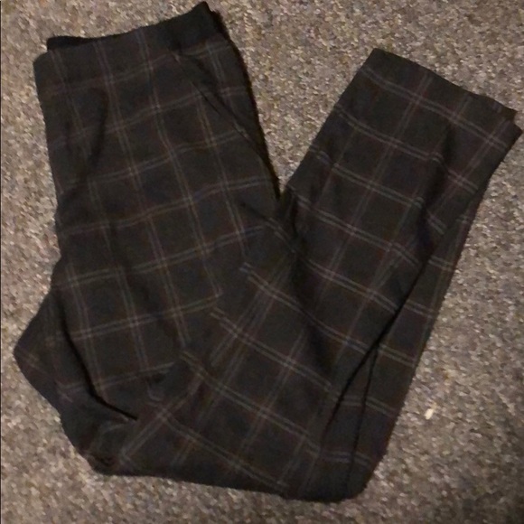 Uniqlo Pants - Used pant by uniglo size 6